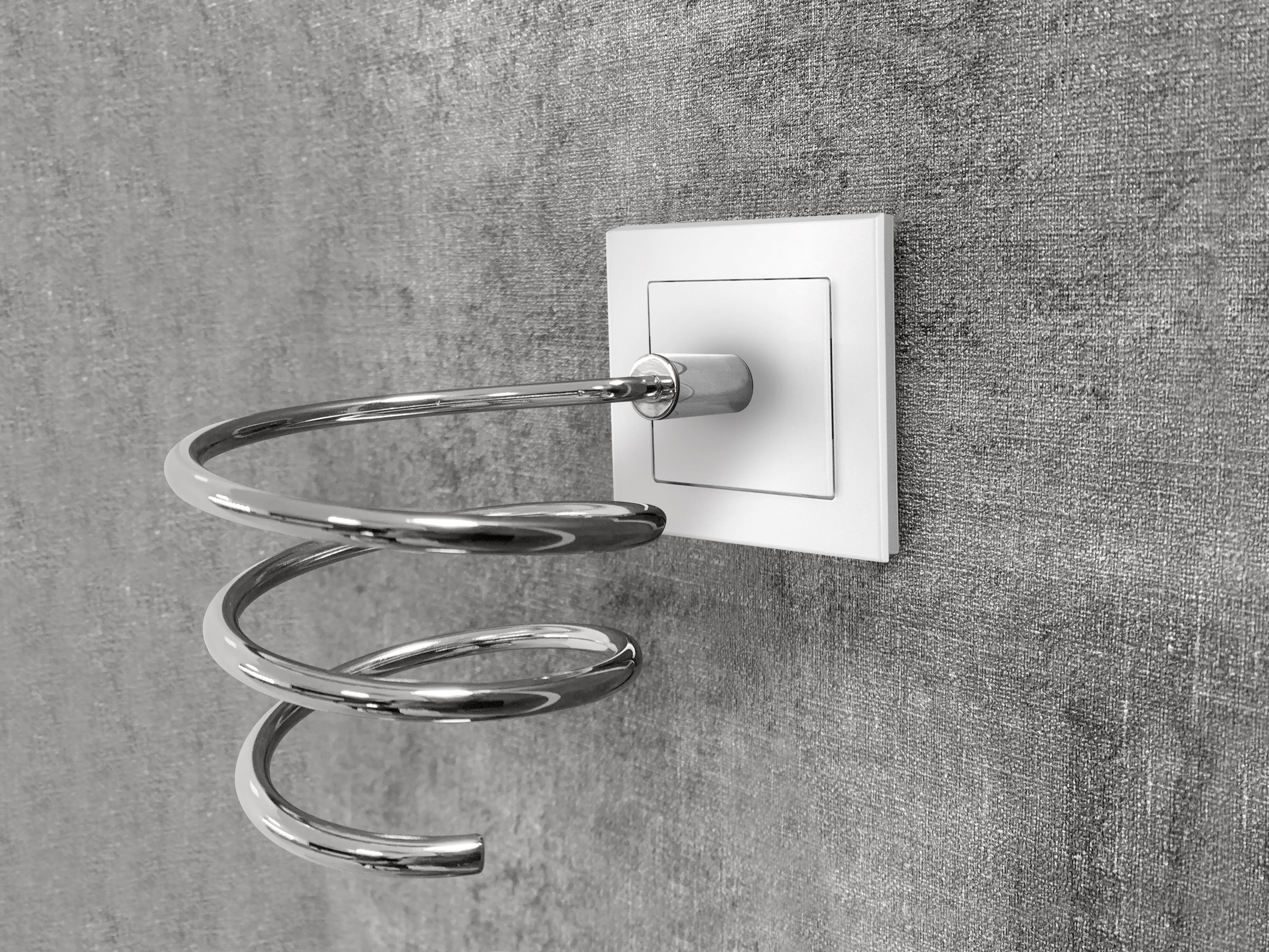 qles Bundle Fönhalter-Spirale Chrom + Merten Rahmen System-M Aktivweiß